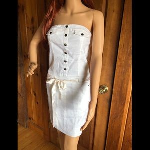 Bebe White Linen mini dress with silver snaps